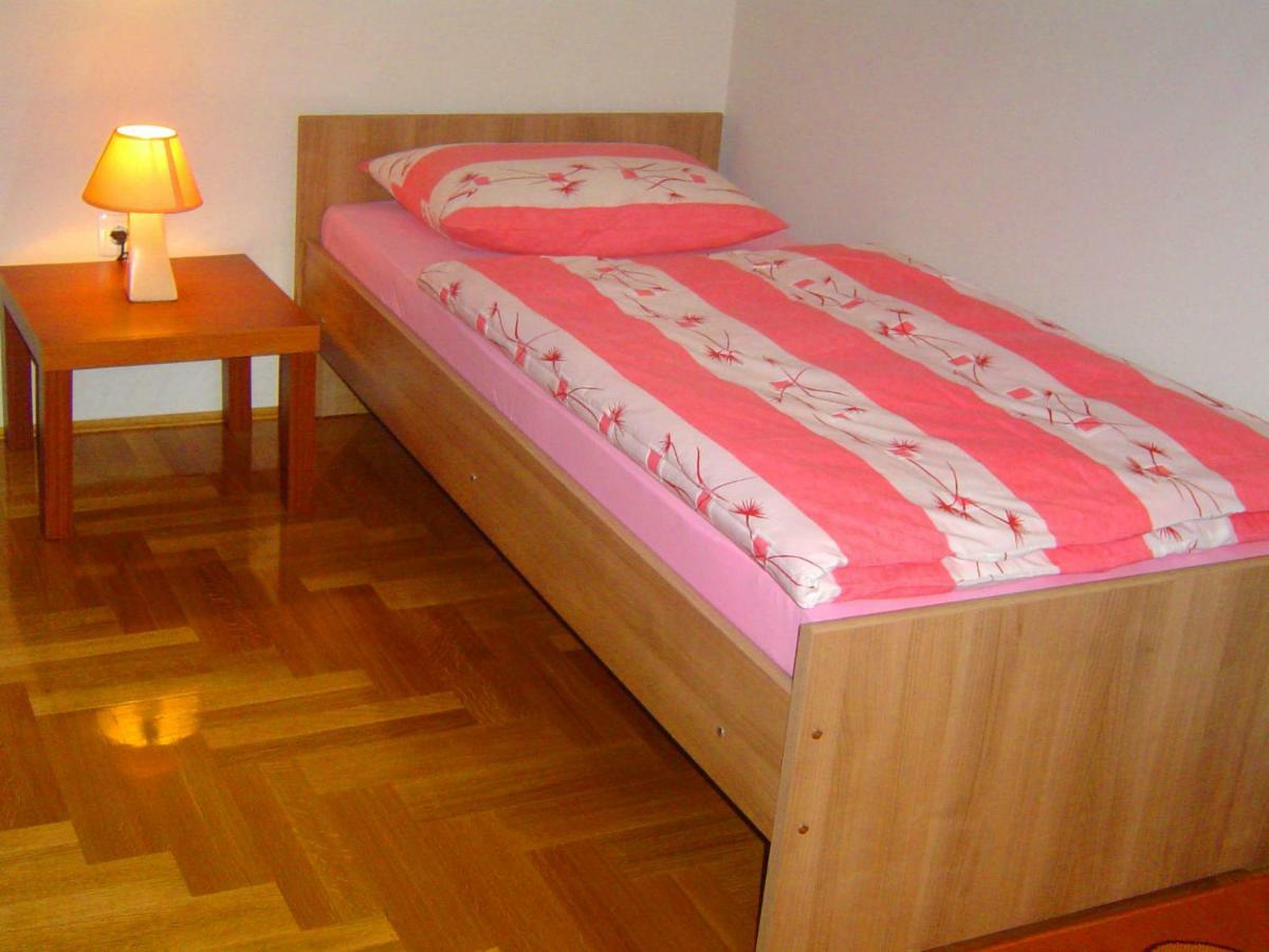 Apartmani Almica Загреб Экстерьер фото